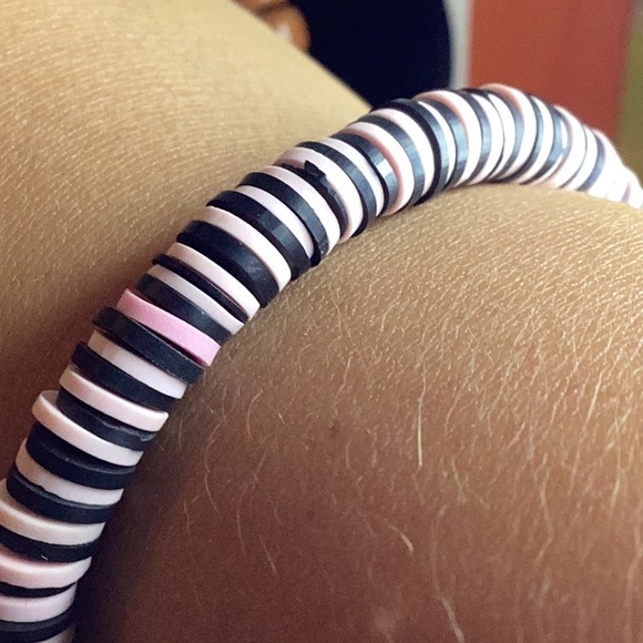 Pink black bracelet - Picture 2 of 3